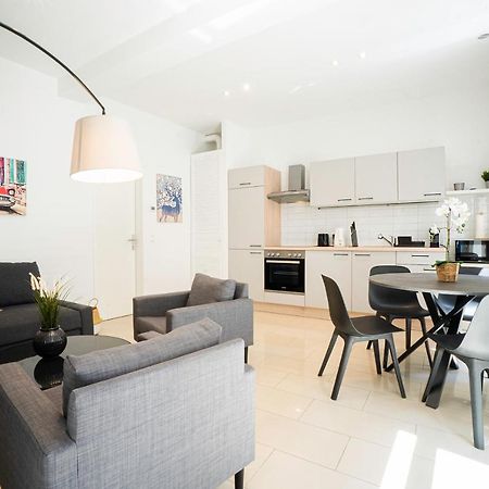 Chic Newly-Renovated Apartment Steps From Subway In Vienna'S Hernals District Esterno foto