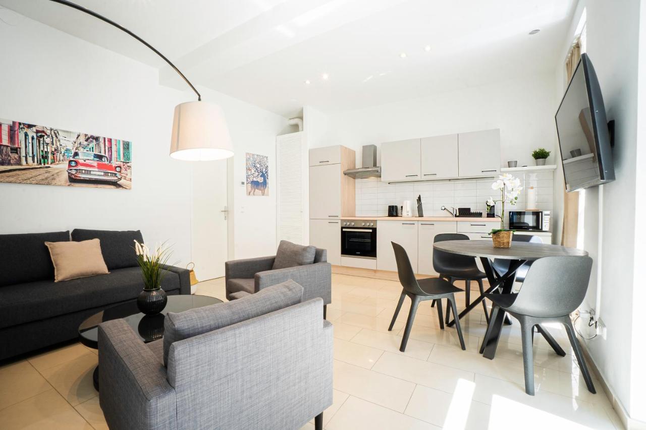 Chic Newly-Renovated Apartment Steps From Subway In Vienna'S Hernals District Esterno foto