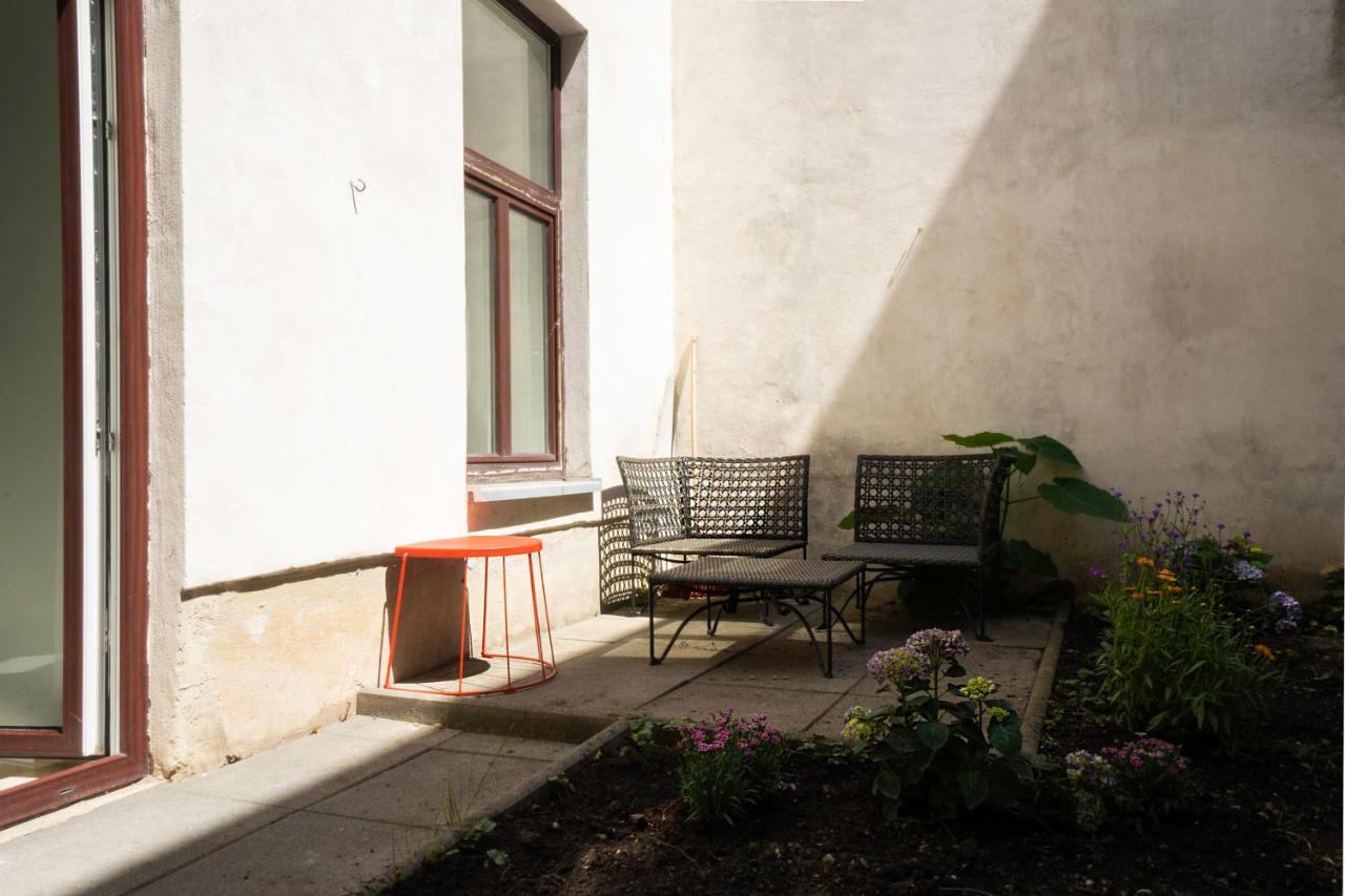 Chic Newly-Renovated Apartment Steps From Subway In Vienna'S Hernals District Esterno foto